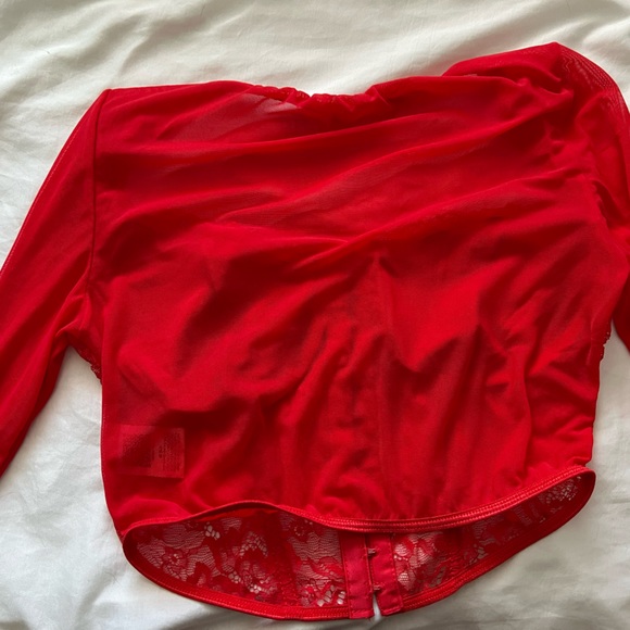 Two black and red tops - Picture 2 of 4